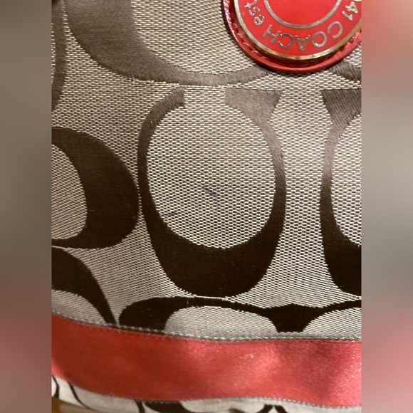 Good used authentic Coach messenger crossbody purse, tan and burnt orange - Picture 4 of 6